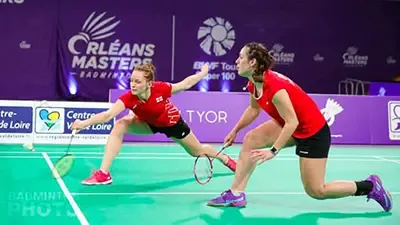 Women’s doubles match on the Orléans Masters court, Altyor boards along the side